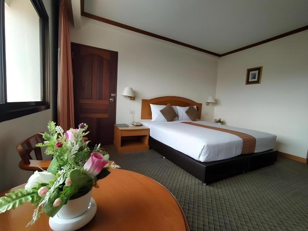 Sing Golden Place Hotel Hat Yai Buitenkant foto